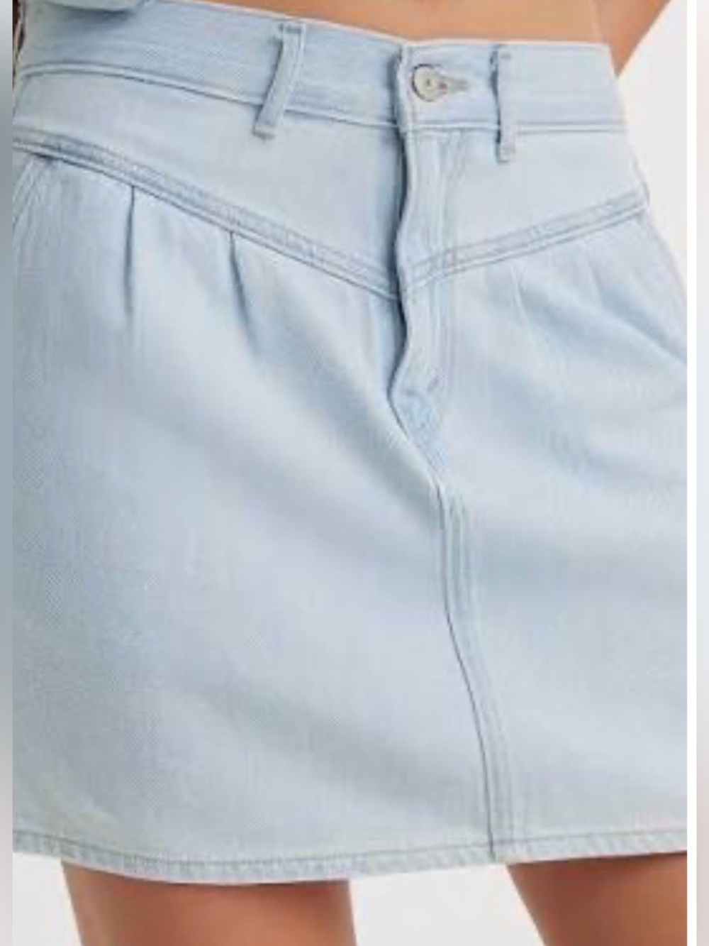 Levi’s 80s style MOM FEATHERWEIGHT denim skirt 29